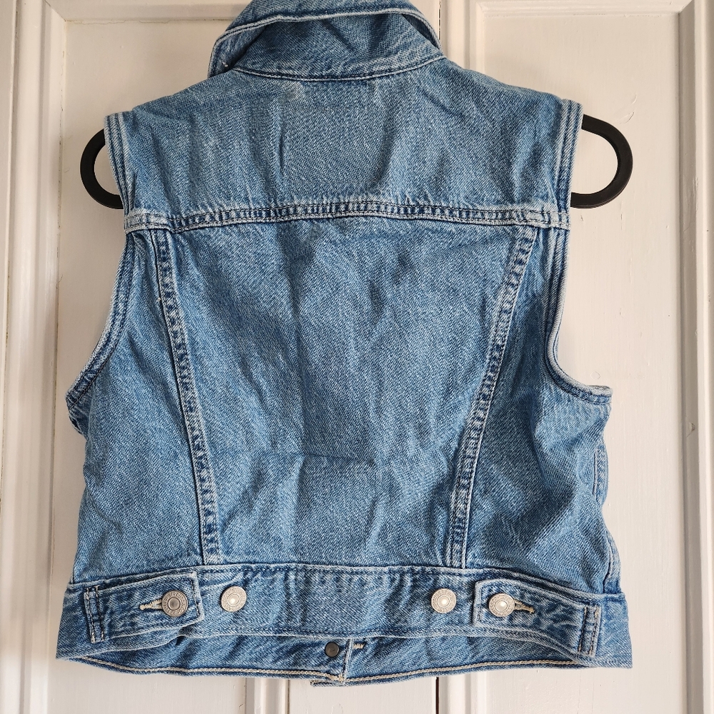NWT Levi's Medium Wash XS Jean Vest – Slim Fit, 100% Cotton - Picture 2 of 4